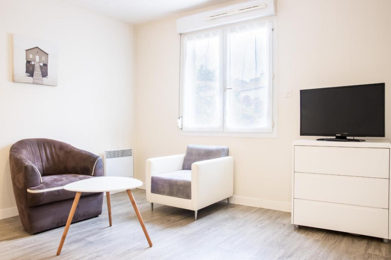 Apartmán Le 12 Carnot - Serenite Assuree Dans Ce Grand Studio Poitiers Exteriér fotografie