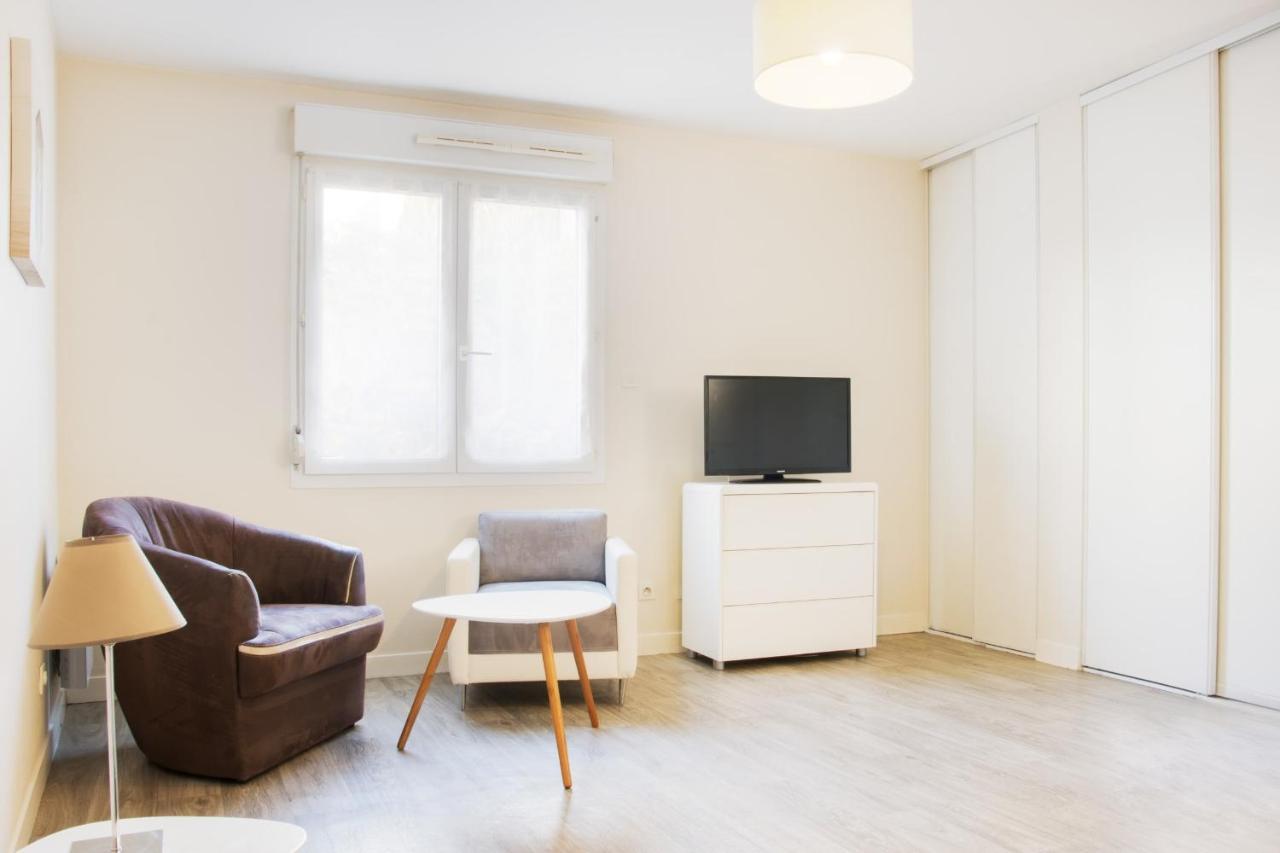 Apartmán Le 12 Carnot - Serenite Assuree Dans Ce Grand Studio Poitiers Exteriér fotografie